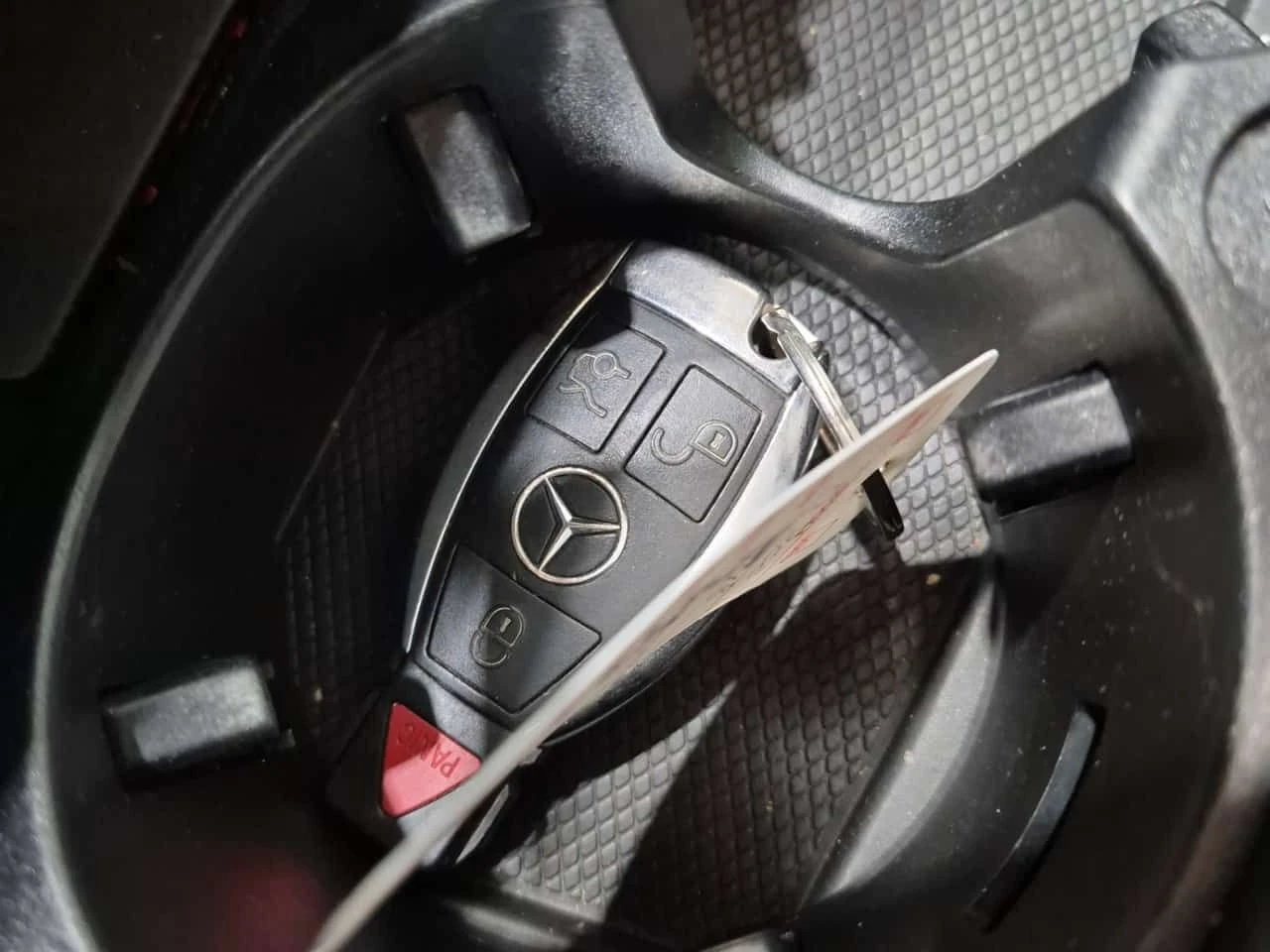 Mercedes-Benz C 300 * CARFAX * ���� �� �� | Mobile.bg � ����������� 12