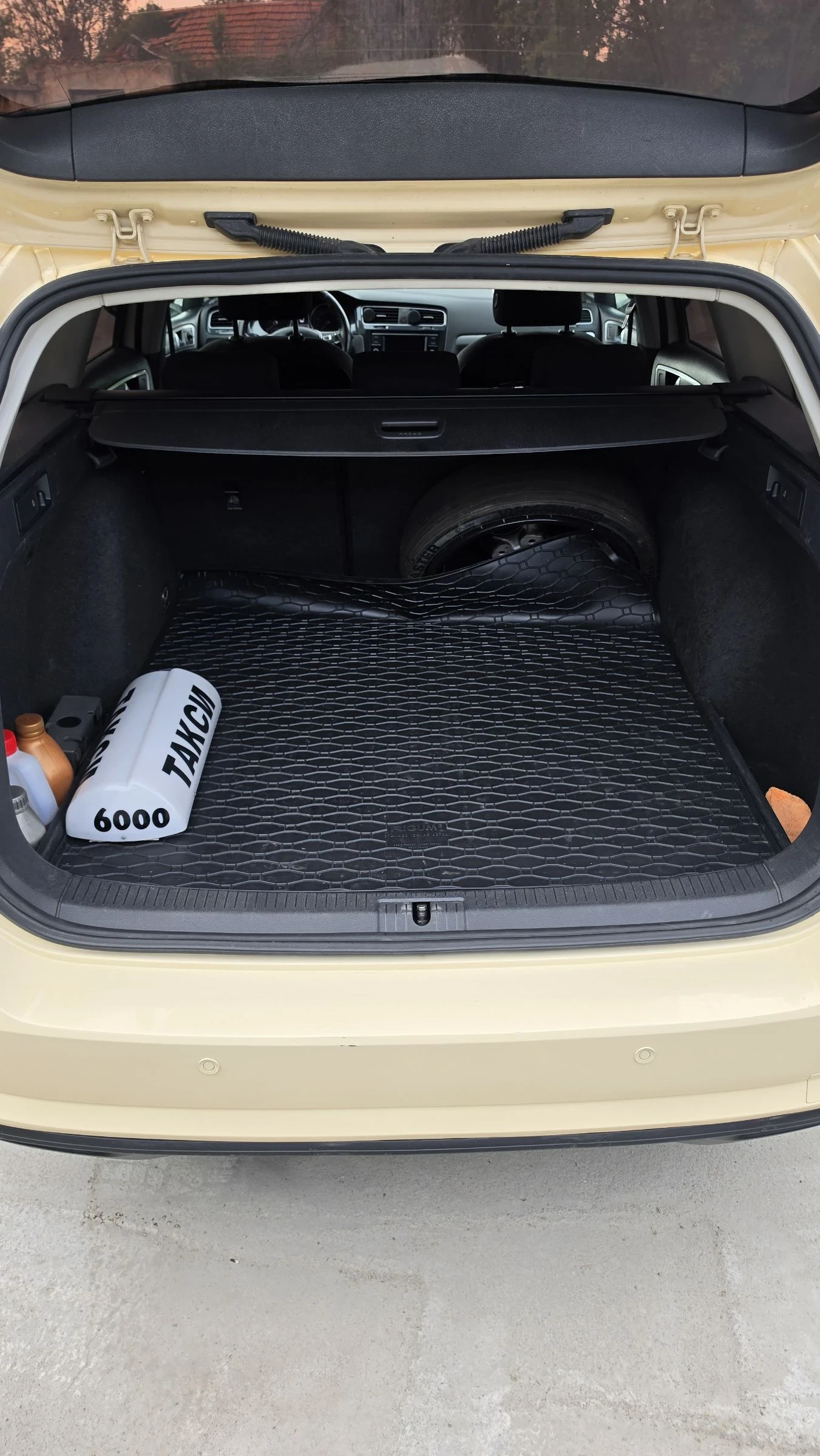 VW Golf 1.5 метан, снимка 2 - Автомобили и джипове - 54574050