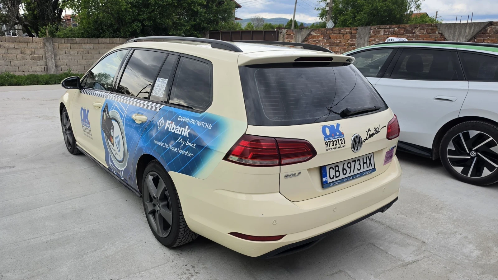 VW Golf 1.5 метан, снимка 8 - Автомобили и джипове - 54574050