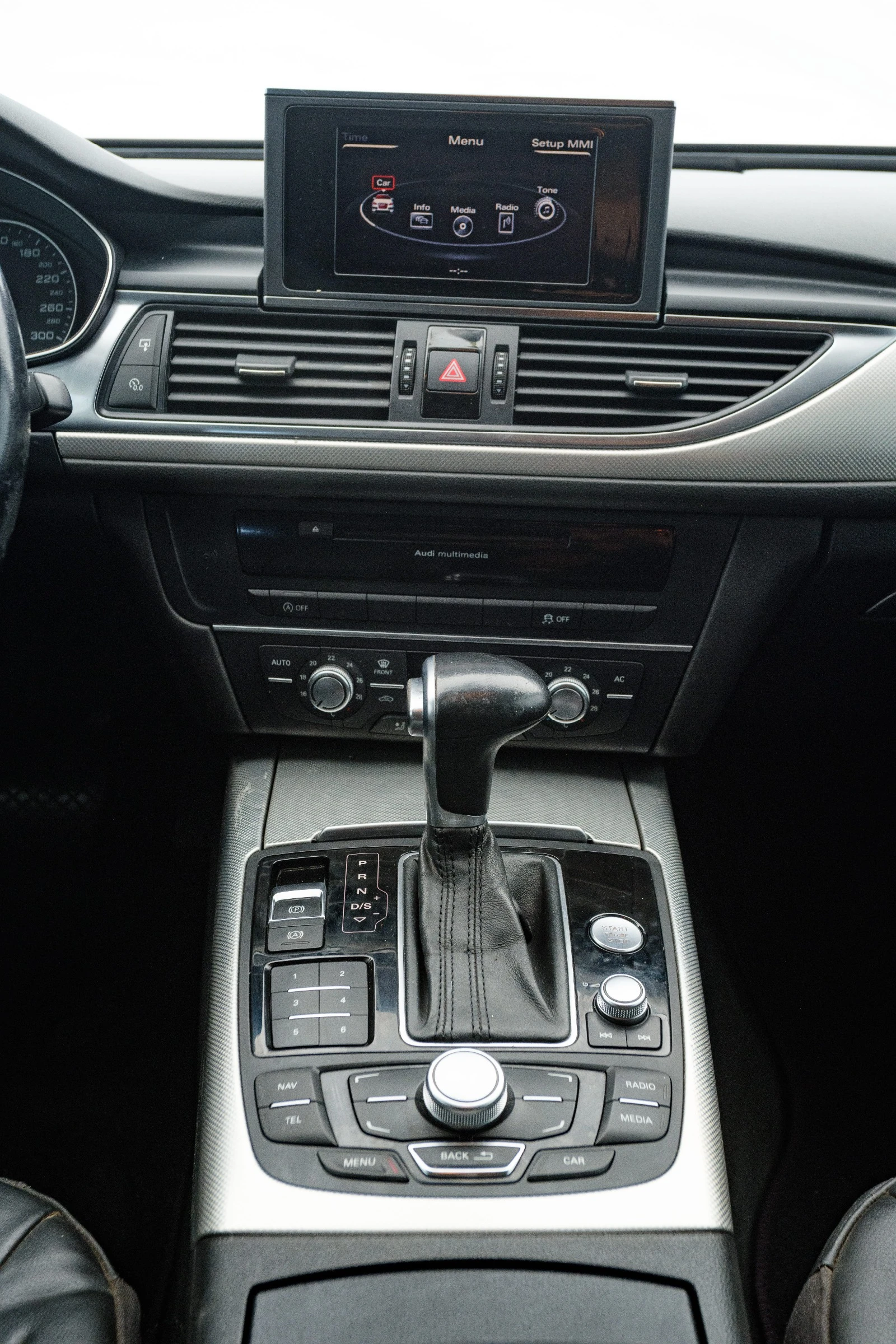 Audi A6 3TDI AVANT Aвтоматик, снимка 12 - Автомобили и джипове - 55545657