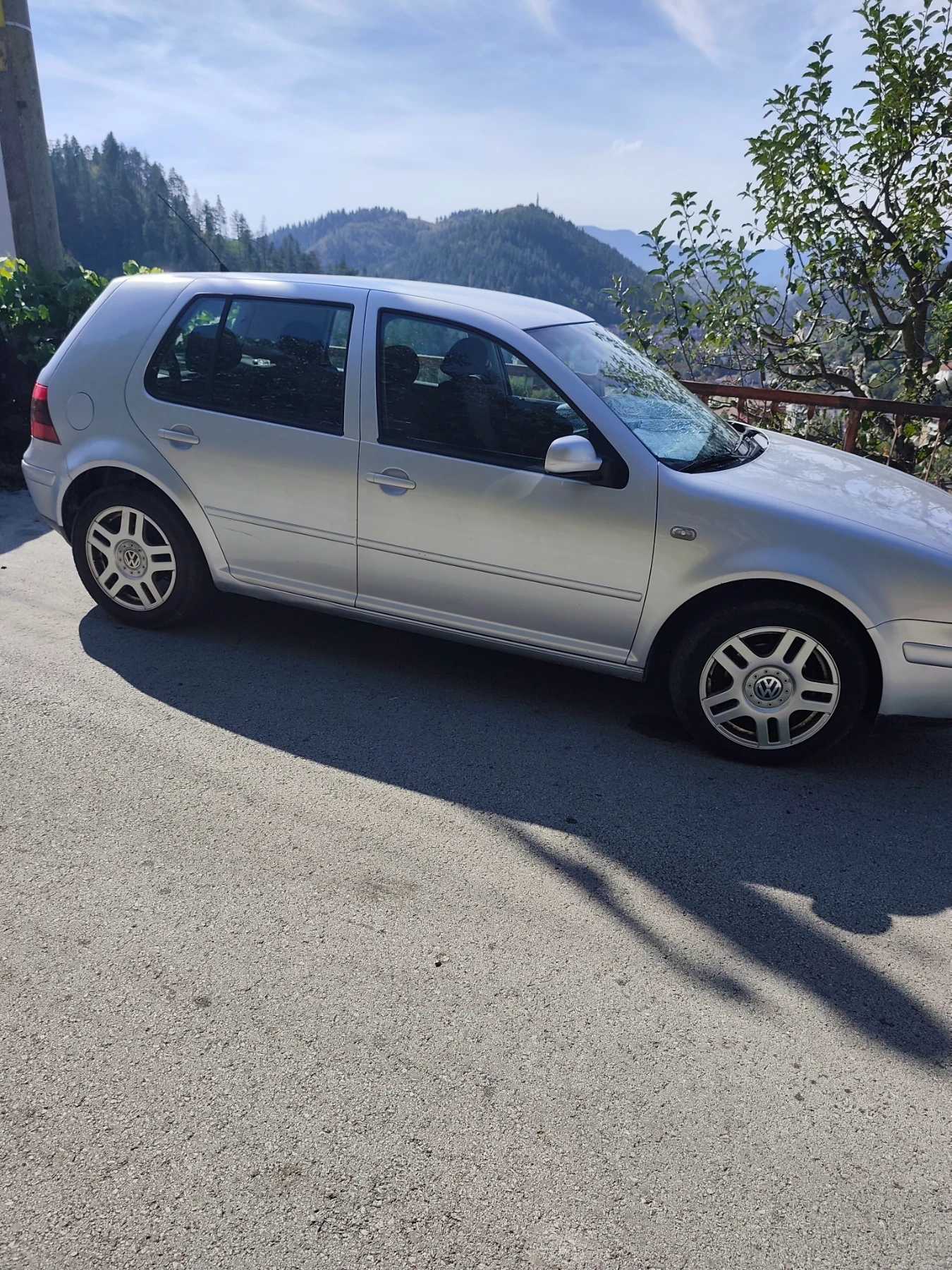 VW Golf, снимка 2 - Автомобили и джипове - 56150888