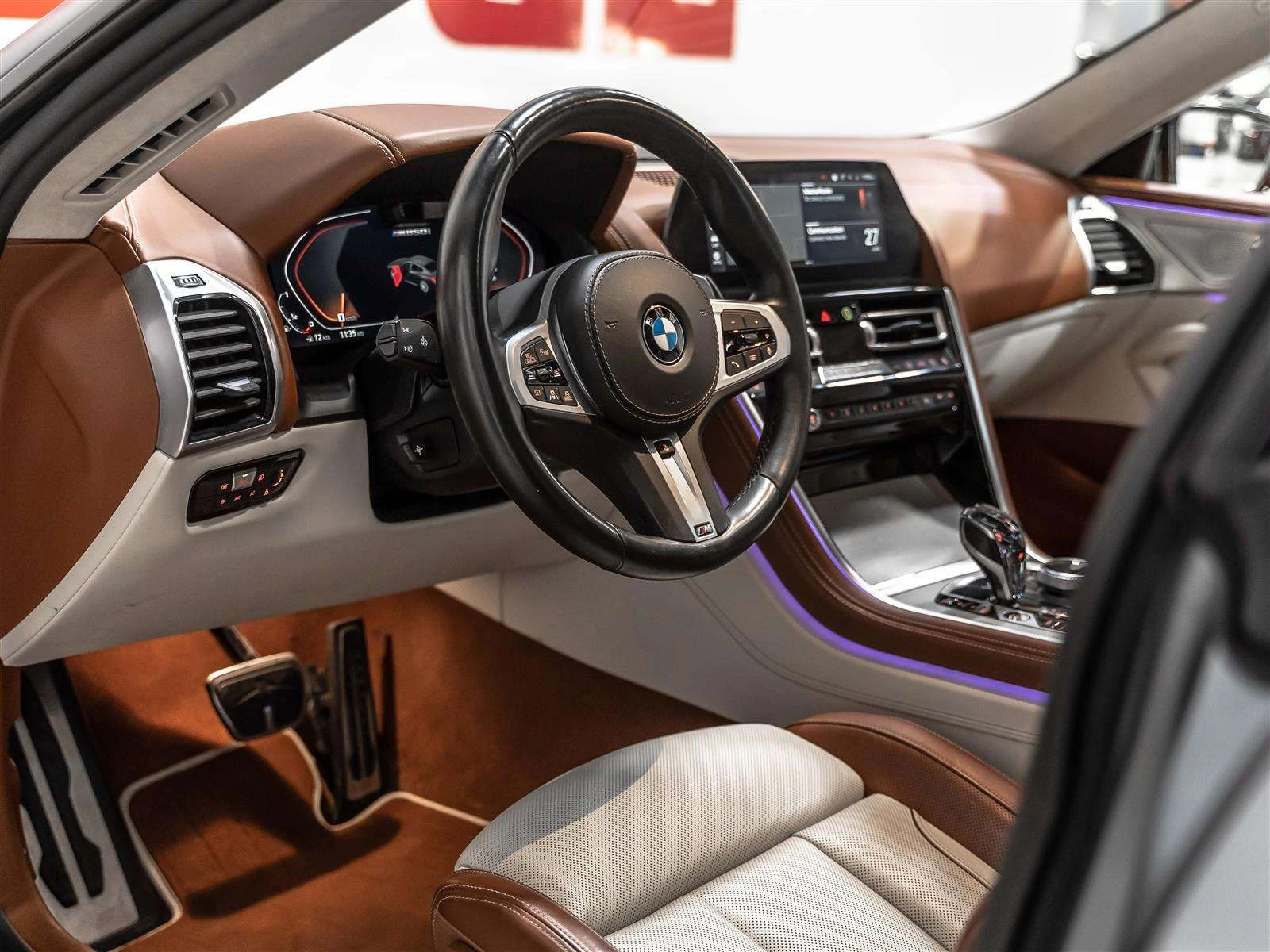 BMW 850 xDrive / Individual / АВТОКРЕДИТ, снимка 6 - Автомобили и джипове - 56156110