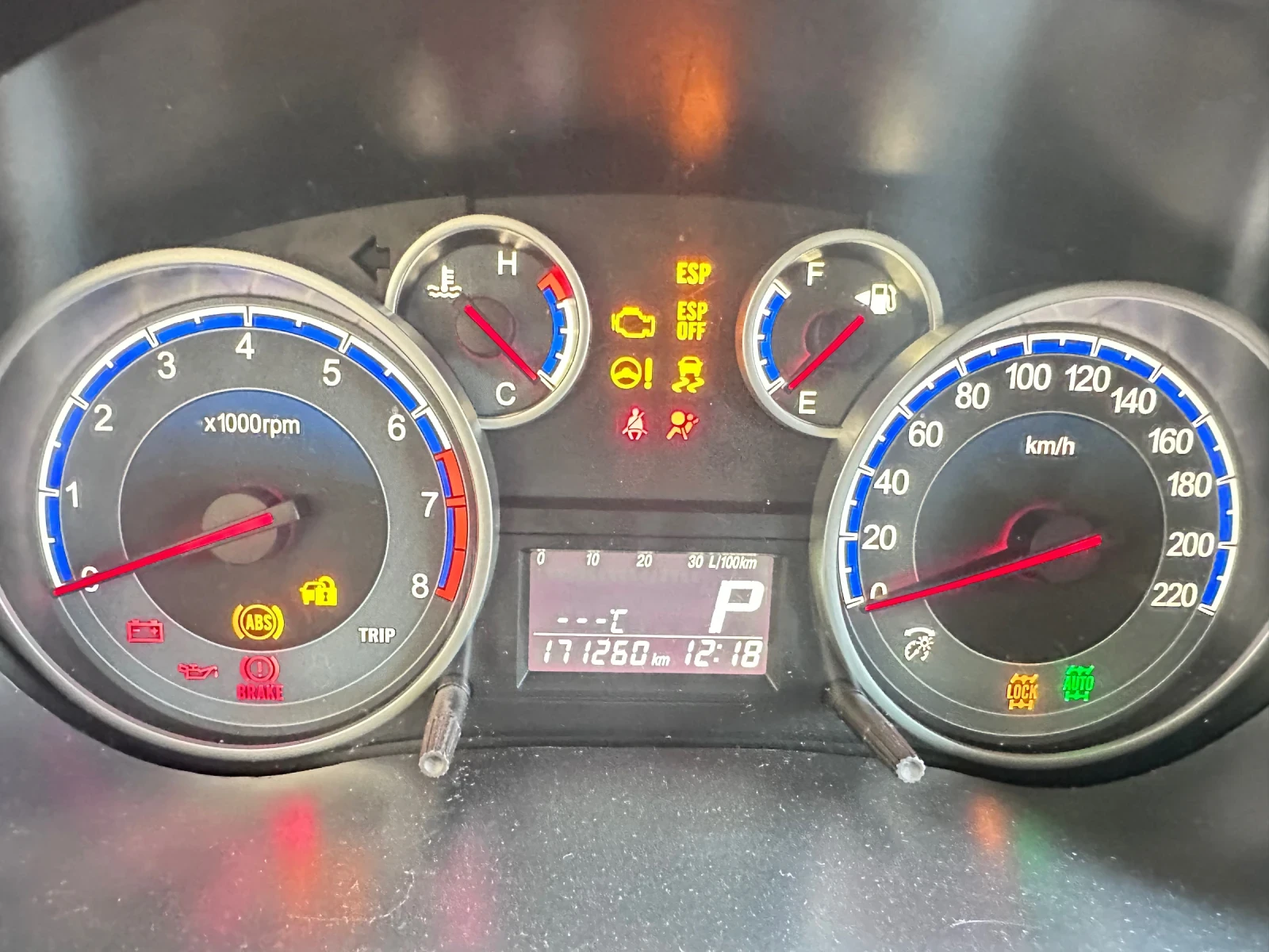 Suzuki SX4 Bari Edition 4x4, снимка 6 - Автомобили и джипове - 56451412