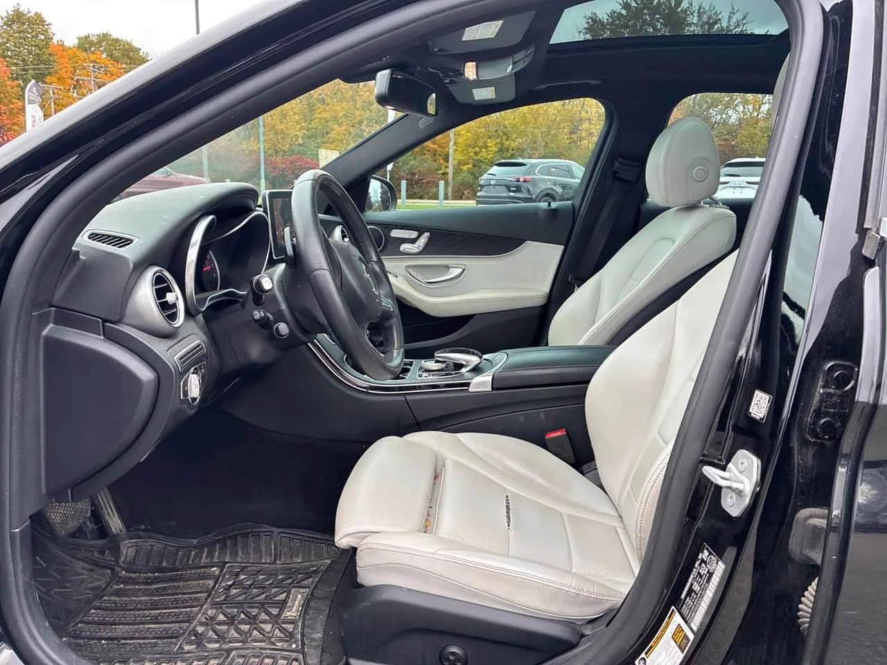 Mercedes-Benz C 300 * CARFAX * ���������������� * KEYLESS * ������� *  | Mobile.bg � ����������� 11