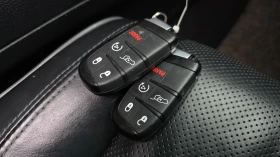 Jeep Grand cherokee 3.6* V6* 8ZF* OVERLAND* ДИСТРОНИК* ОБДУХВАНЕ* КАМЕ, снимка 17