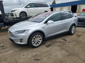������ Tesla Model X