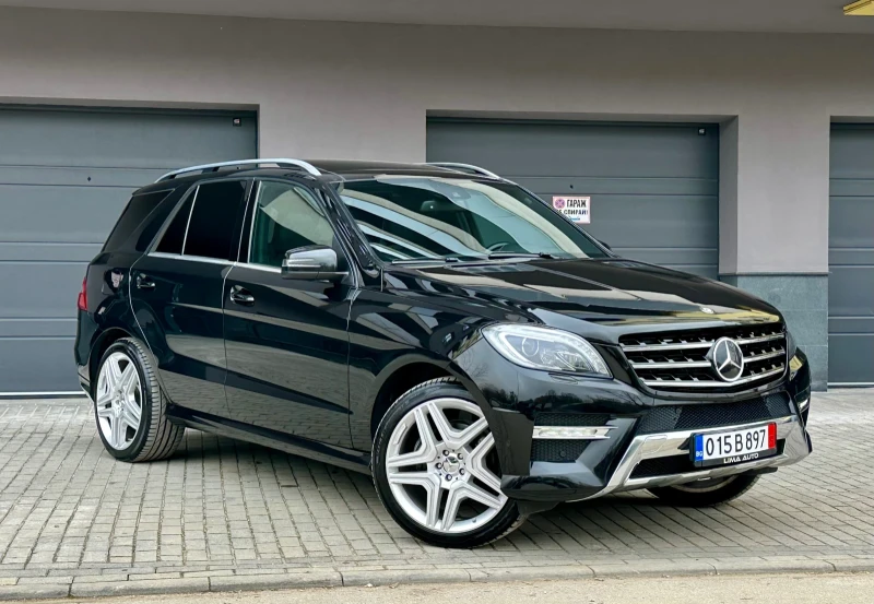 Mercedes-Benz ML 350 AMG Pack / Pano / Harman / Distronic, снимка 3 - Автомобили и джипове - 48343563