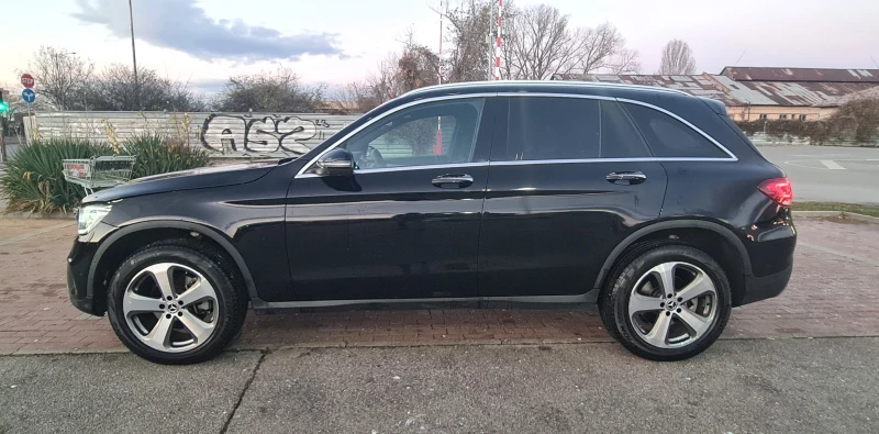 Mercedes-Benz GLC 300 4 matic, снимка 3 - Автомобили и джипове - 49569033