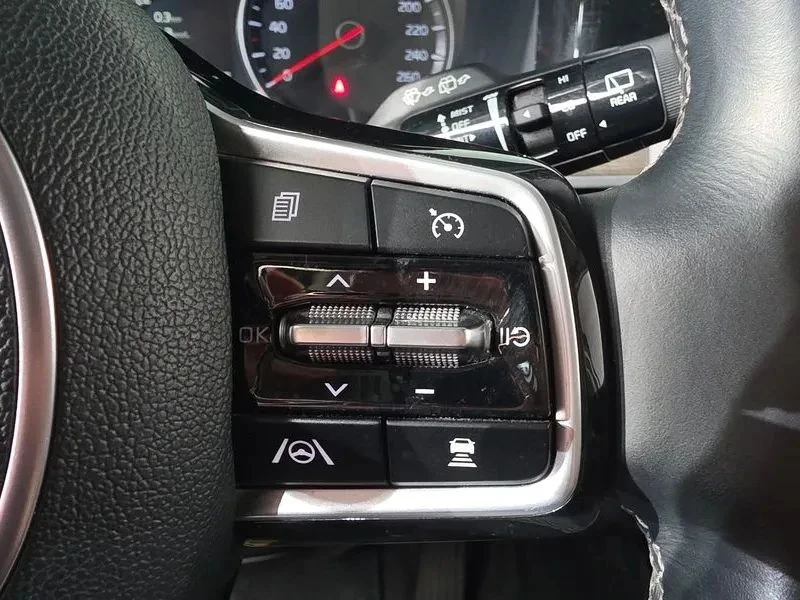 Kia Sorento, снимка 17 - Автомобили и джипове - 56690868