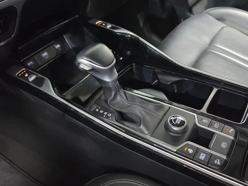 Kia Sorento, снимка 9 - Автомобили и джипове - 56690868