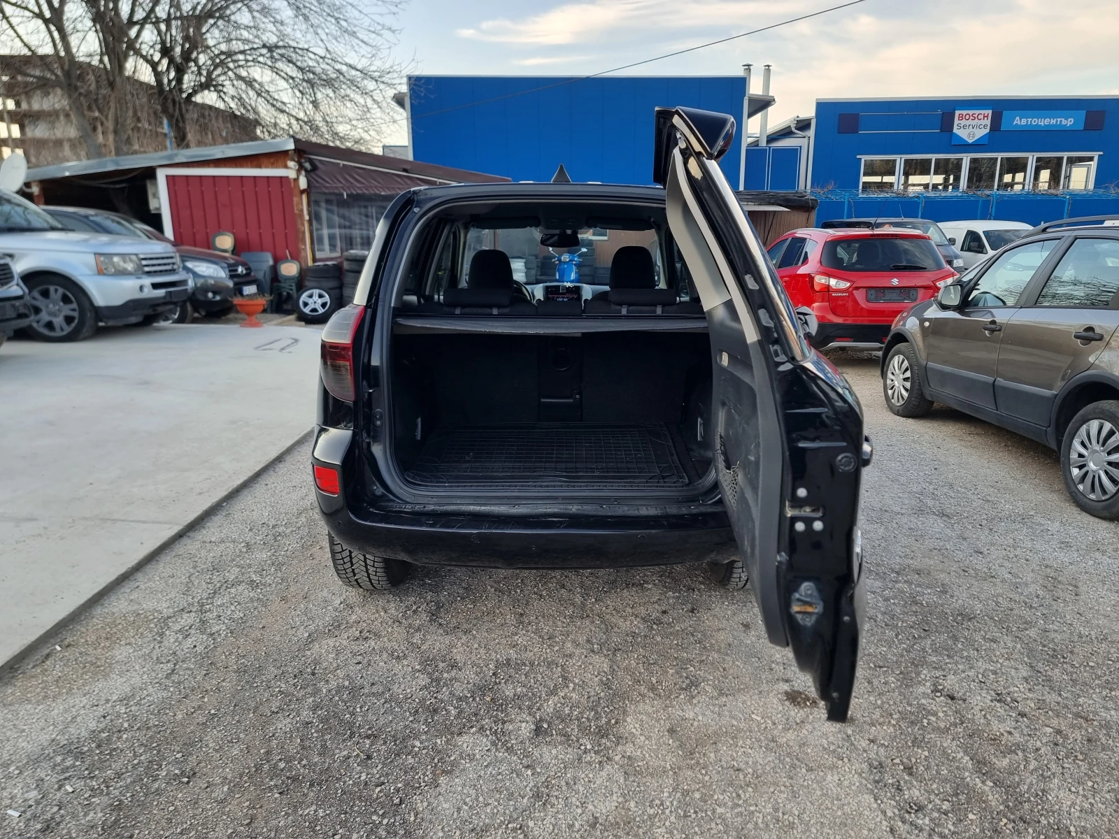 Toyota Rav4 2.2D4D  | Mobile.bg — изображение 13