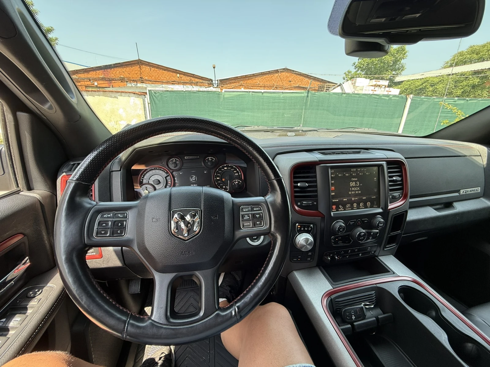Dodge RAM 1500 REBEL 4X4 СПОРТНИ АУСПУСИ МУЗИКА ТОП - изображение 7