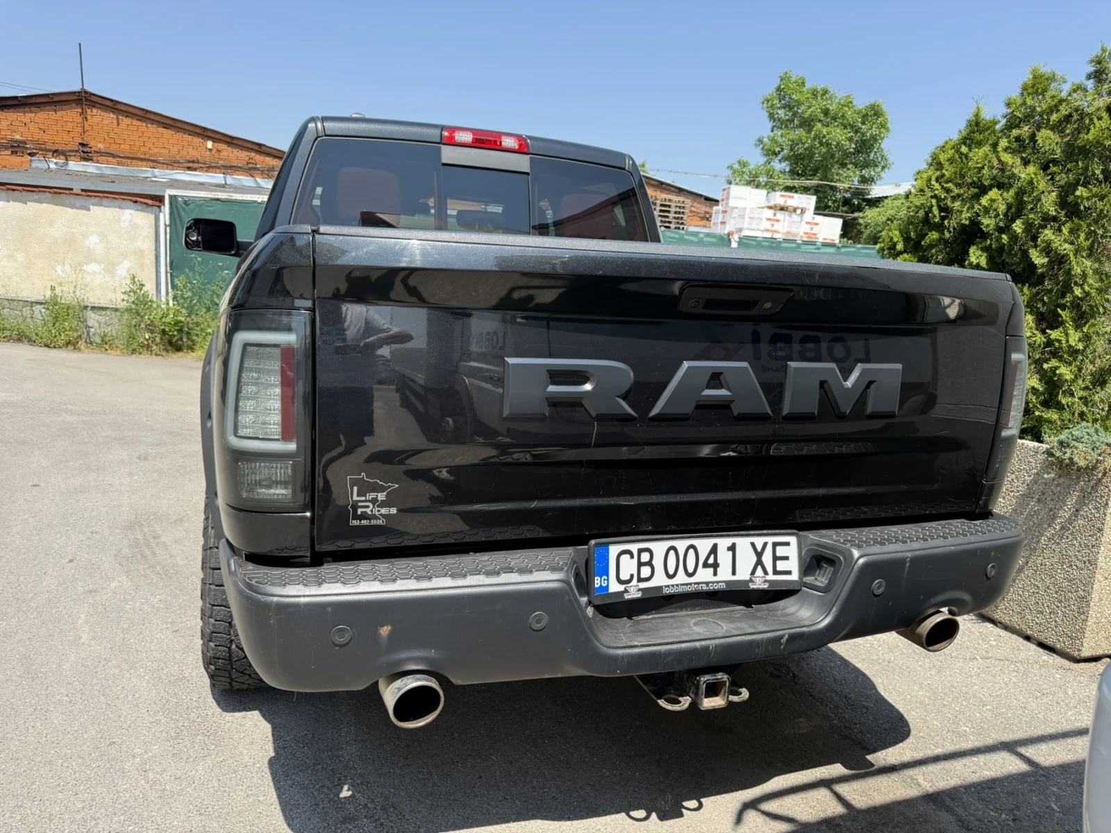 Dodge RAM 1500 REBEL 4X4 СПОРТНИ АУСПУСИ МУЗИКА ТОП - изображение 2