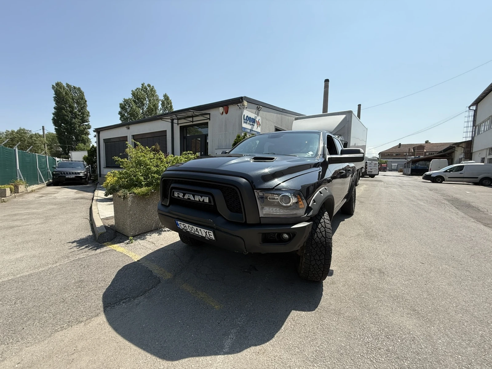 Dodge RAM 1500 REBEL 4X4 СПОРТНИ АУСПУСИ МУЗИКА ТОП - изображение 5