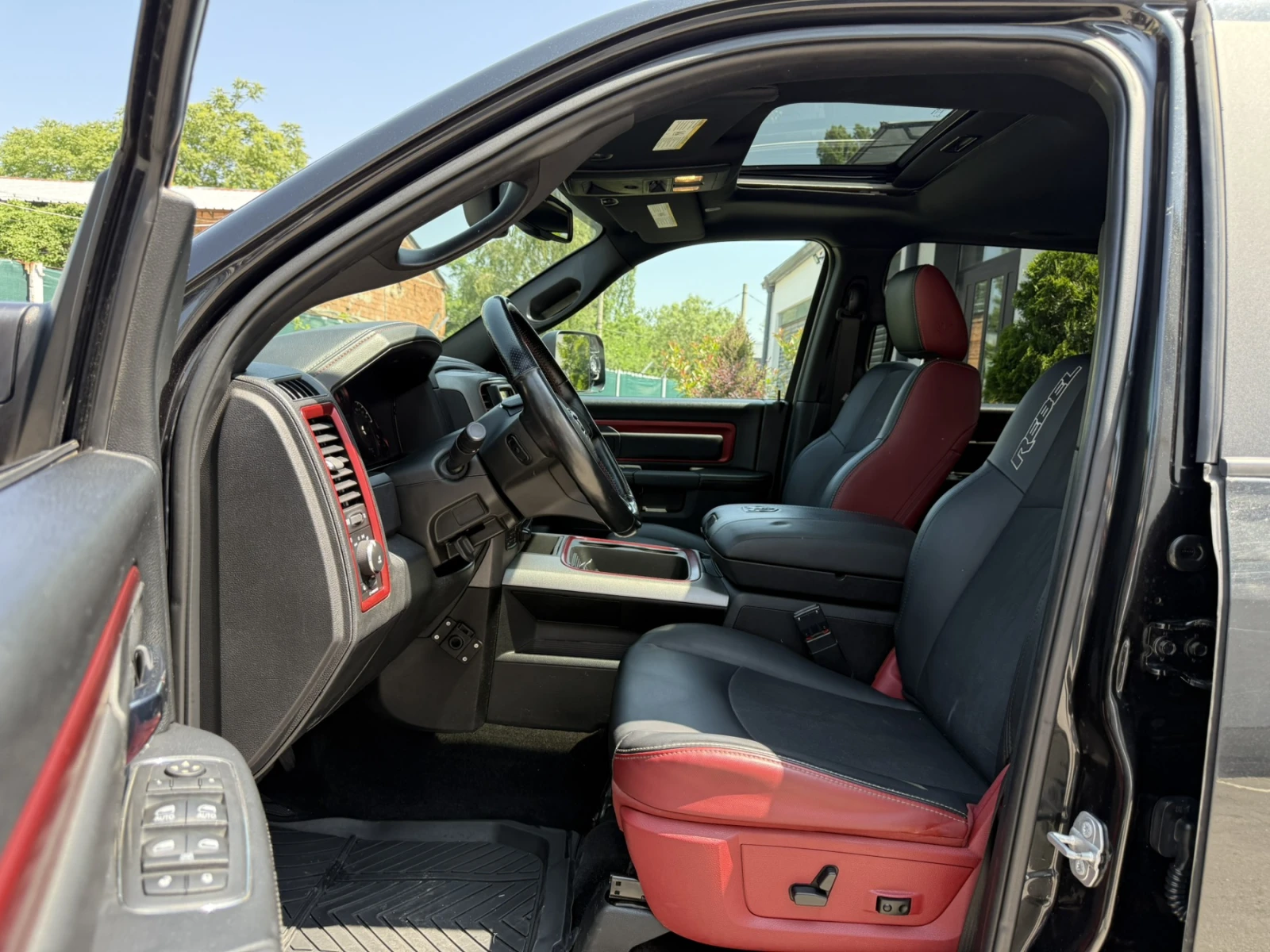Dodge RAM 1500 REBEL 4X4 СПОРТНИ АУСПУСИ МУЗИКА ТОП - изображение 9