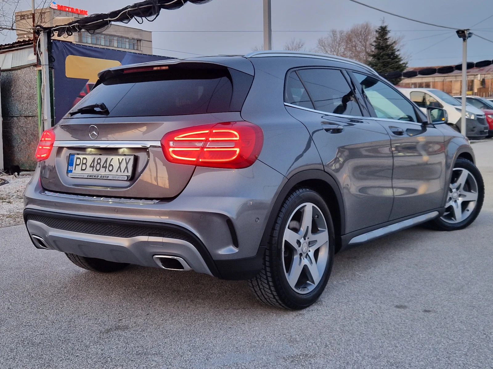 Mercedes-Benz GLA 220 AMG* FUL EKSTRI* CAMERA* HARMAN KARDON* PODGREV* F, снимка 2 - Автомобили и джипове - 53785906