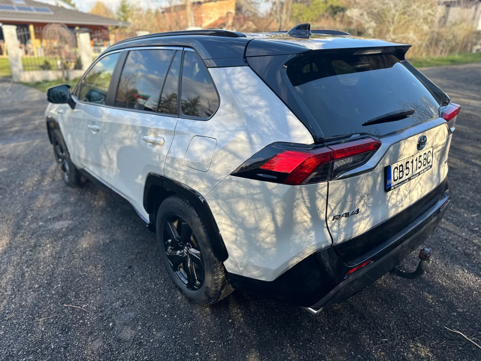 Toyota Rav4 2.5 Hybrid STYLE FULL екстри ПОДНОВЕНА ГАРАНЦИЯ, снимка 3 - Автомобили и джипове - 54102594