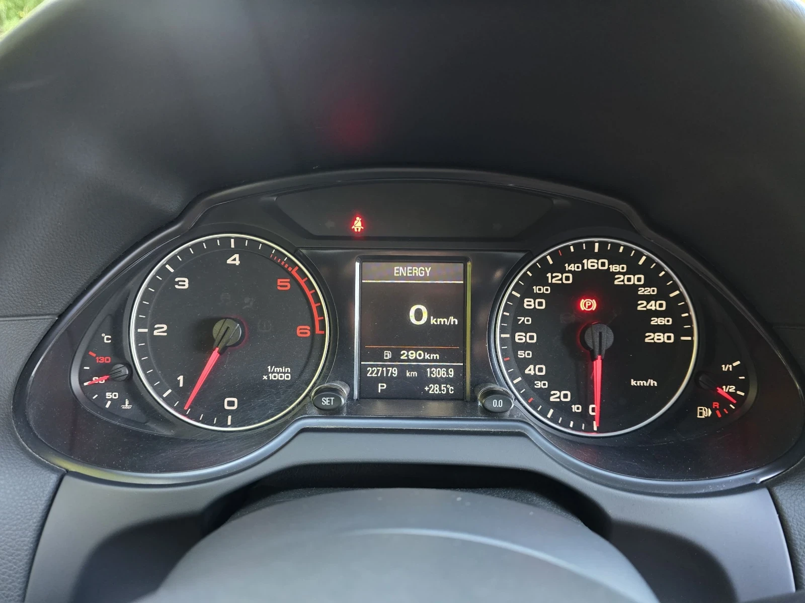 Audi Q5 3.0TDI S-Line Plus Quattro 239к.с , снимка 17 - Автомобили и джипове - 54973336