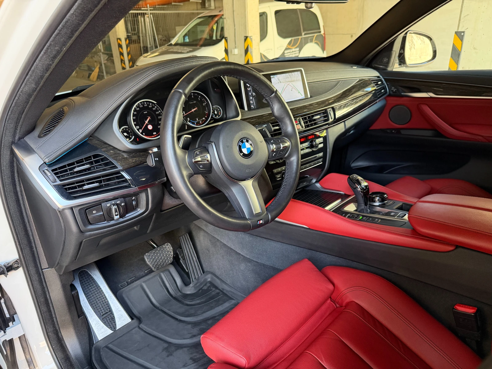 BMW X6 35i xDrive 54000km, снимка 8 - Автомобили и джипове - 56010146