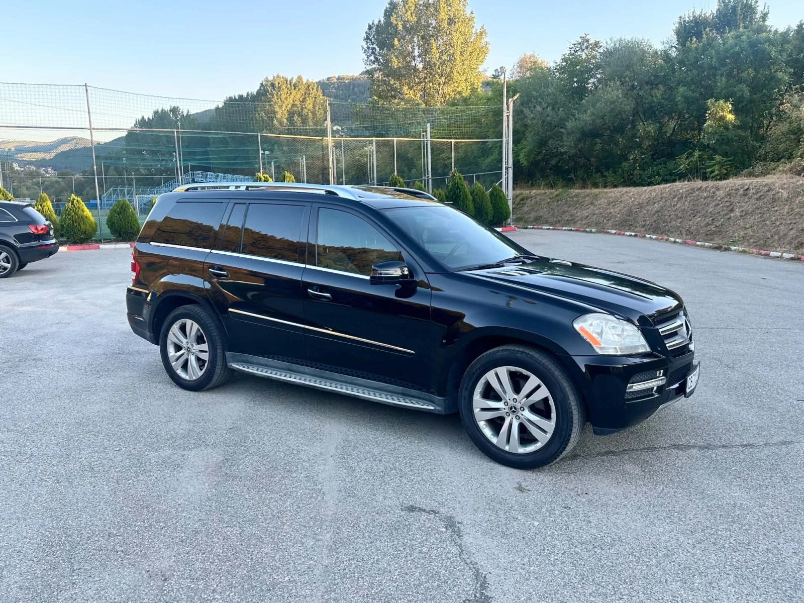 Mercedes-Benz GL 450 4.7 Face Обслужен!, снимка 3 - Автомобили и джипове - 56219081