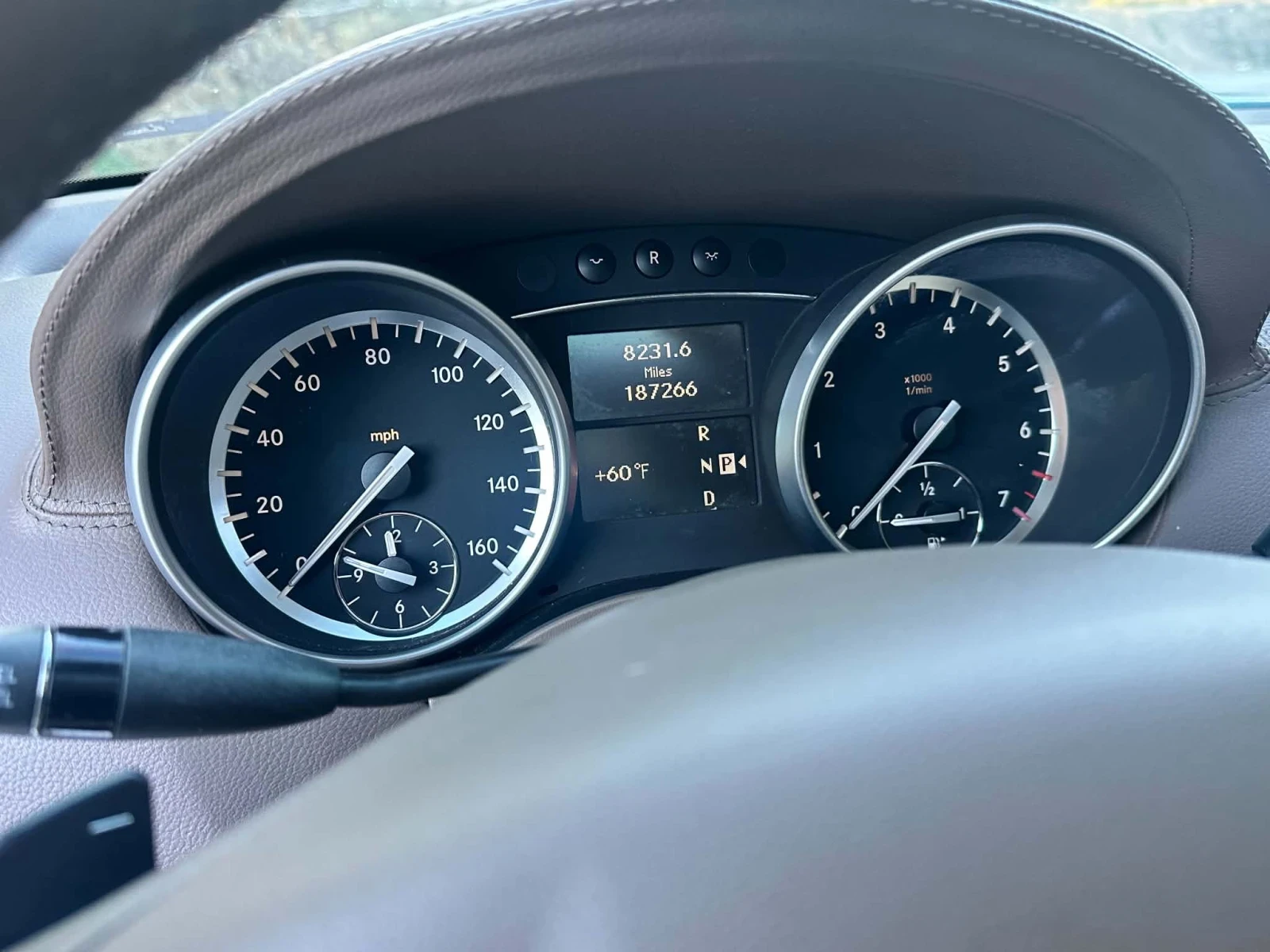 Mercedes-Benz GL 450 4.7 Face Обслужен!, снимка 14 - Автомобили и джипове - 56219081