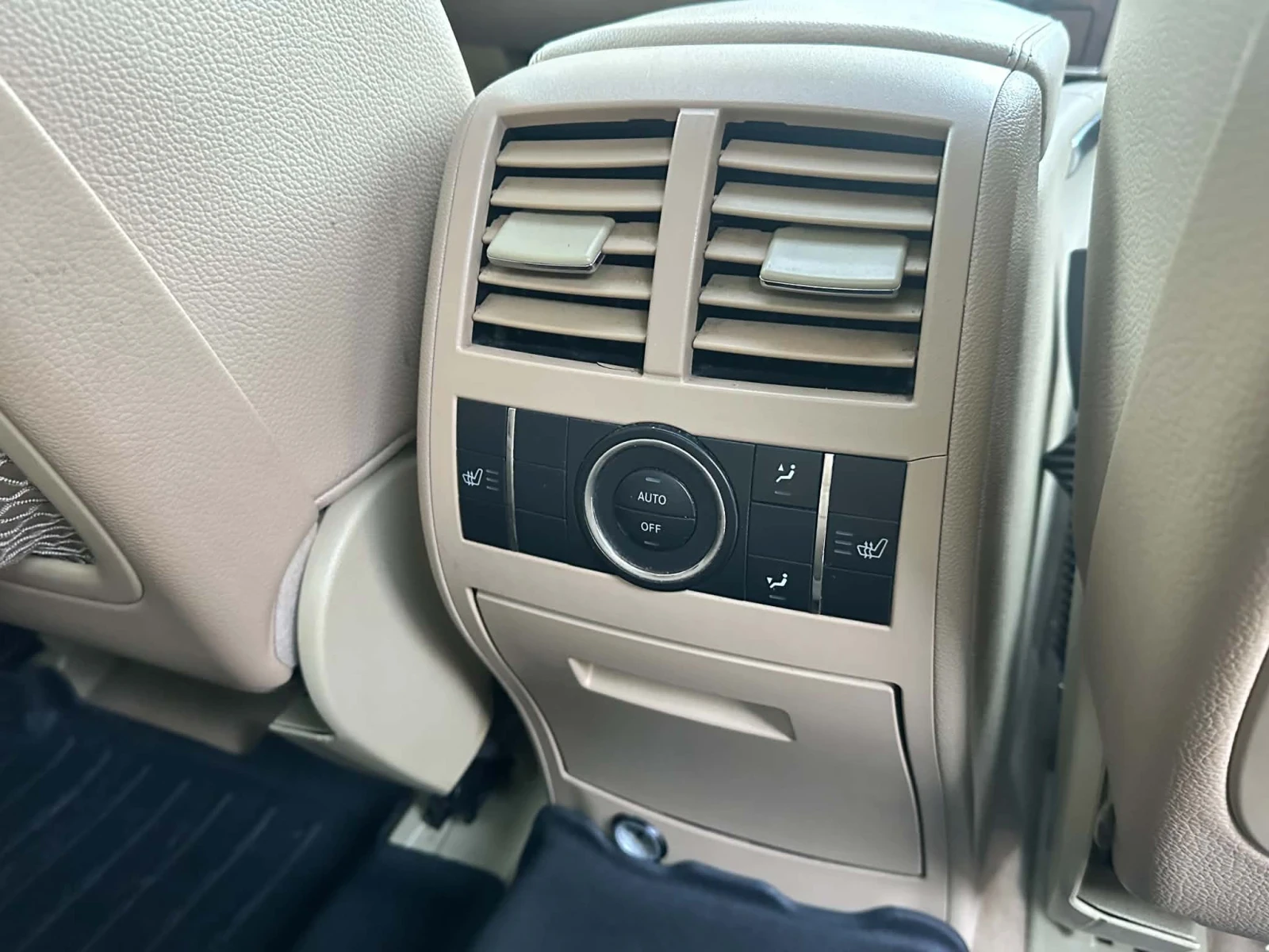 Mercedes-Benz GL 450 4.7 Face Обслужен!, снимка 8 - Автомобили и джипове - 56219081