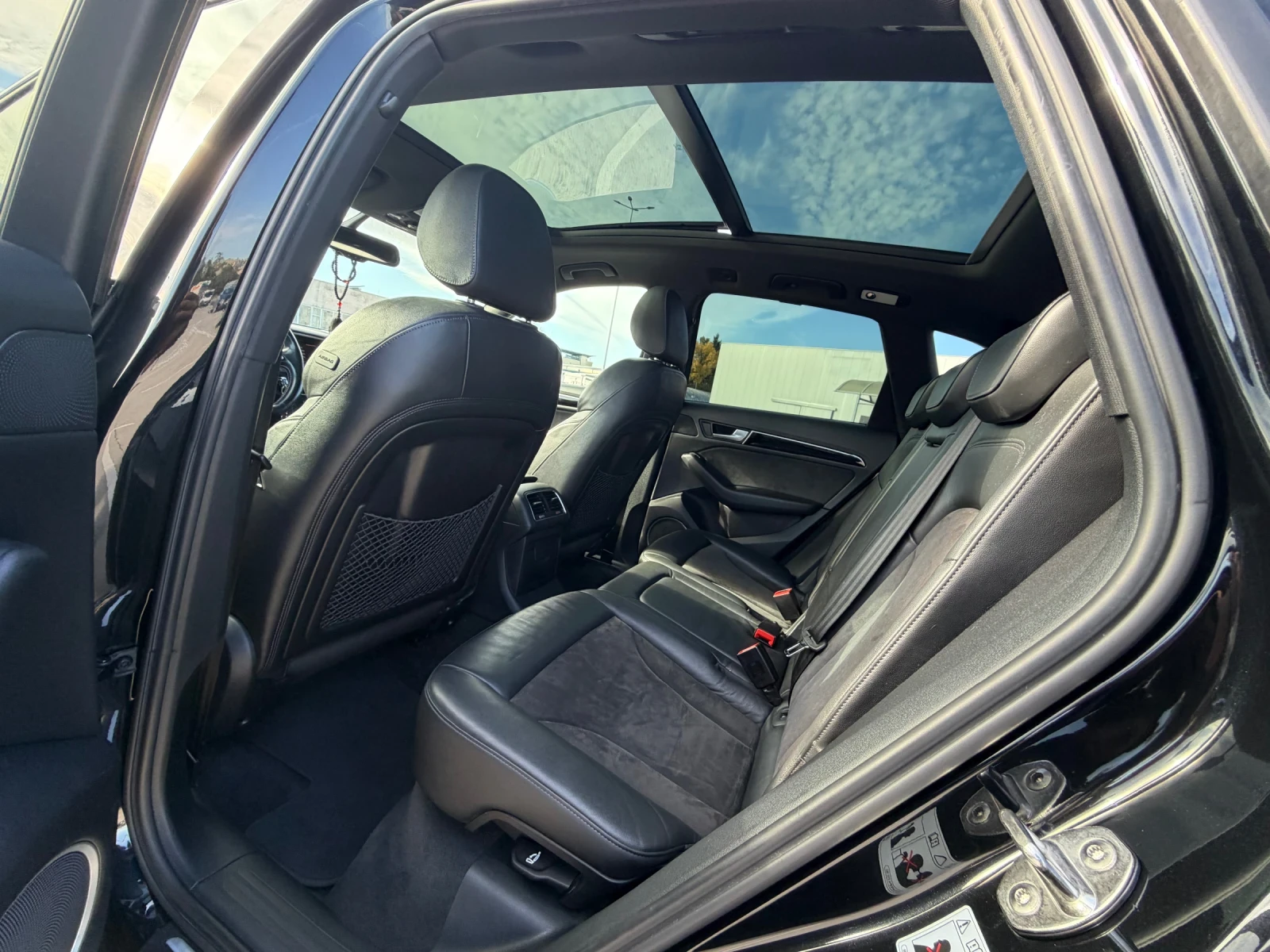 Audi SQ5 COMPETITION* 326кс* ПАНОРАМА, снимка 8 - Автомобили и джипове - 56580136