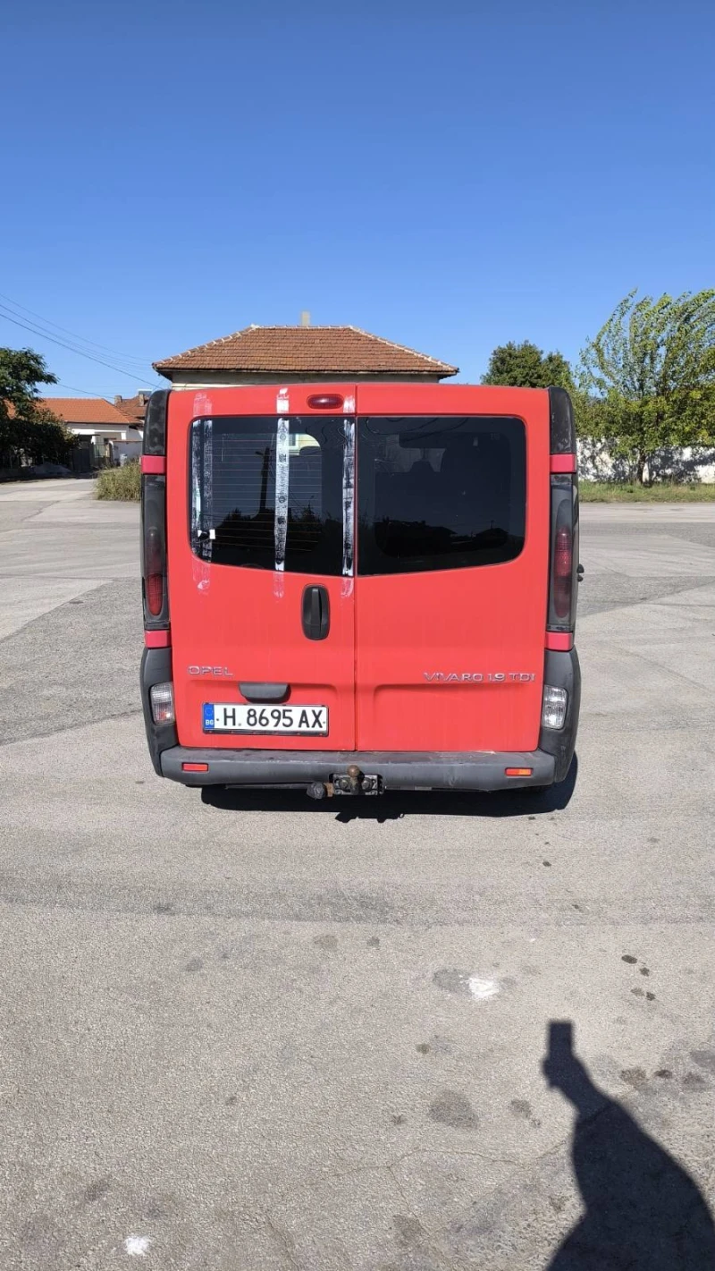 Opel Vivaro, снимка 4 - Бусове и автобуси - 47424542