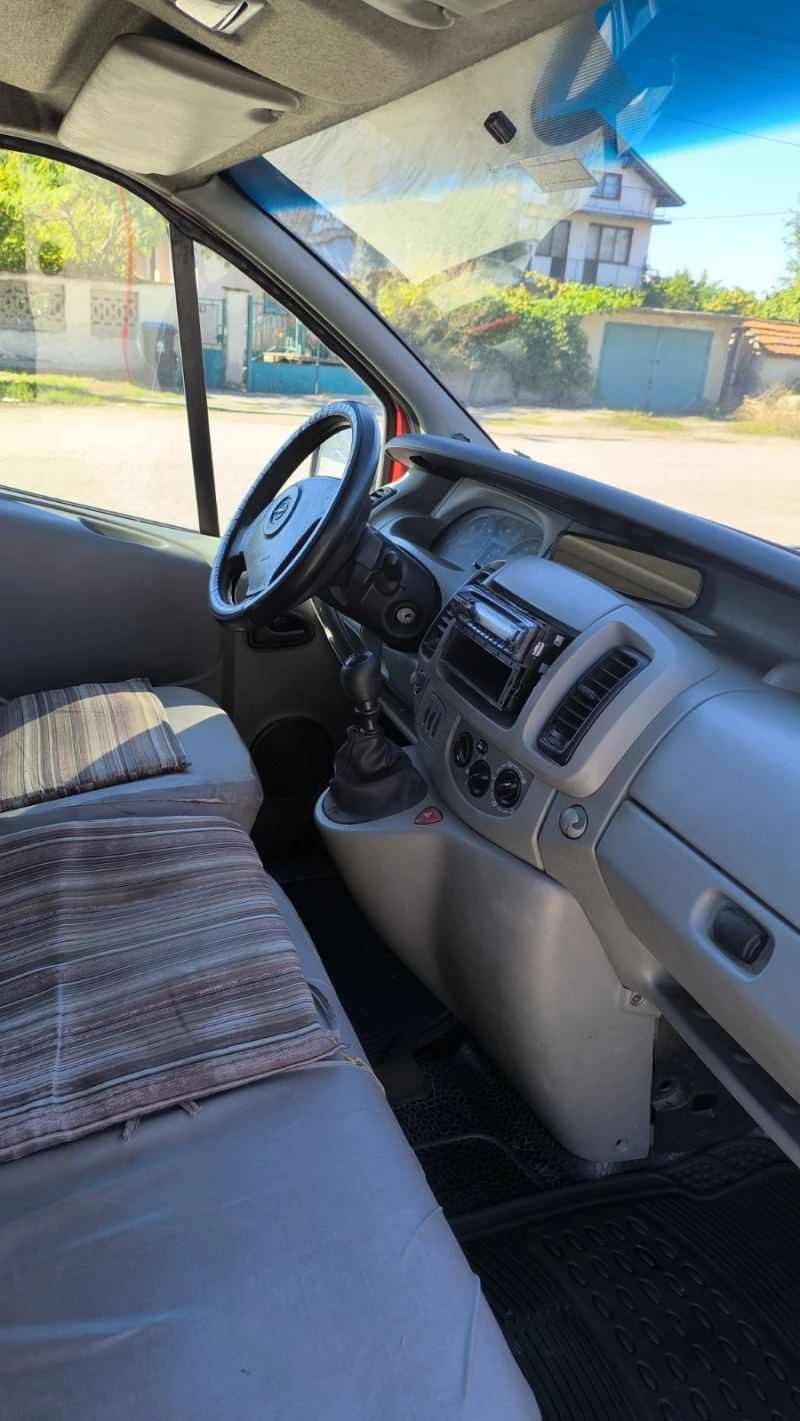 Opel Vivaro, снимка 6 - Бусове и автобуси - 47424542