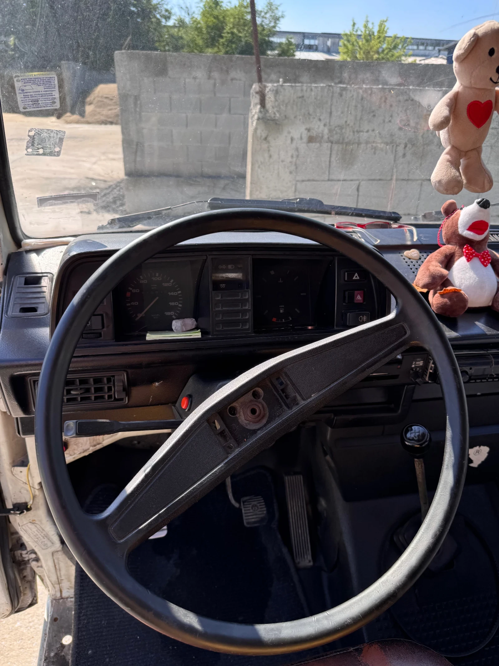 VW Transporter 1.9 9-местен, снимка 15 - Бусове и автобуси - 54816673