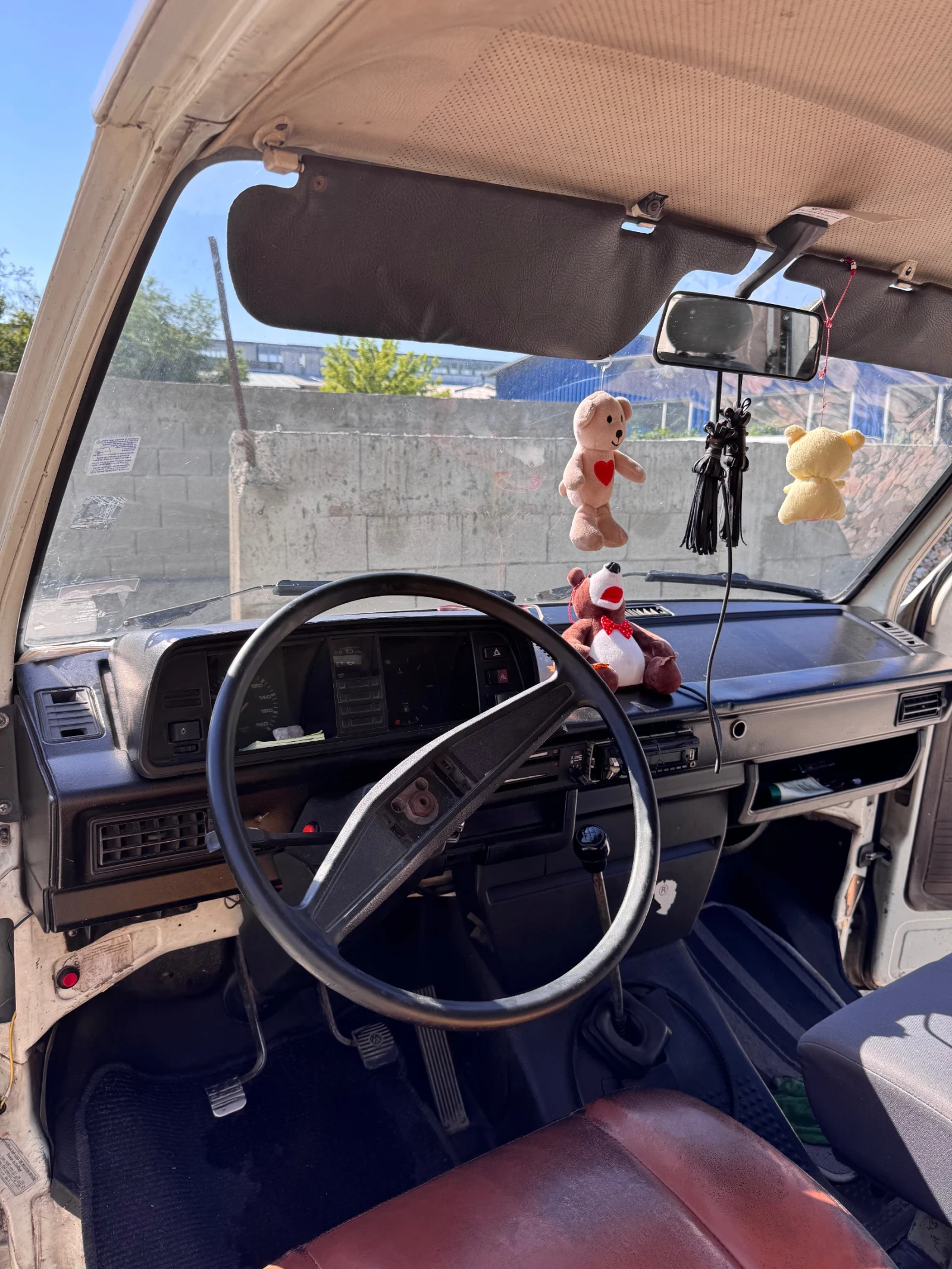 VW Transporter 1.9 9-местен, снимка 11 - Бусове и автобуси - 54816673