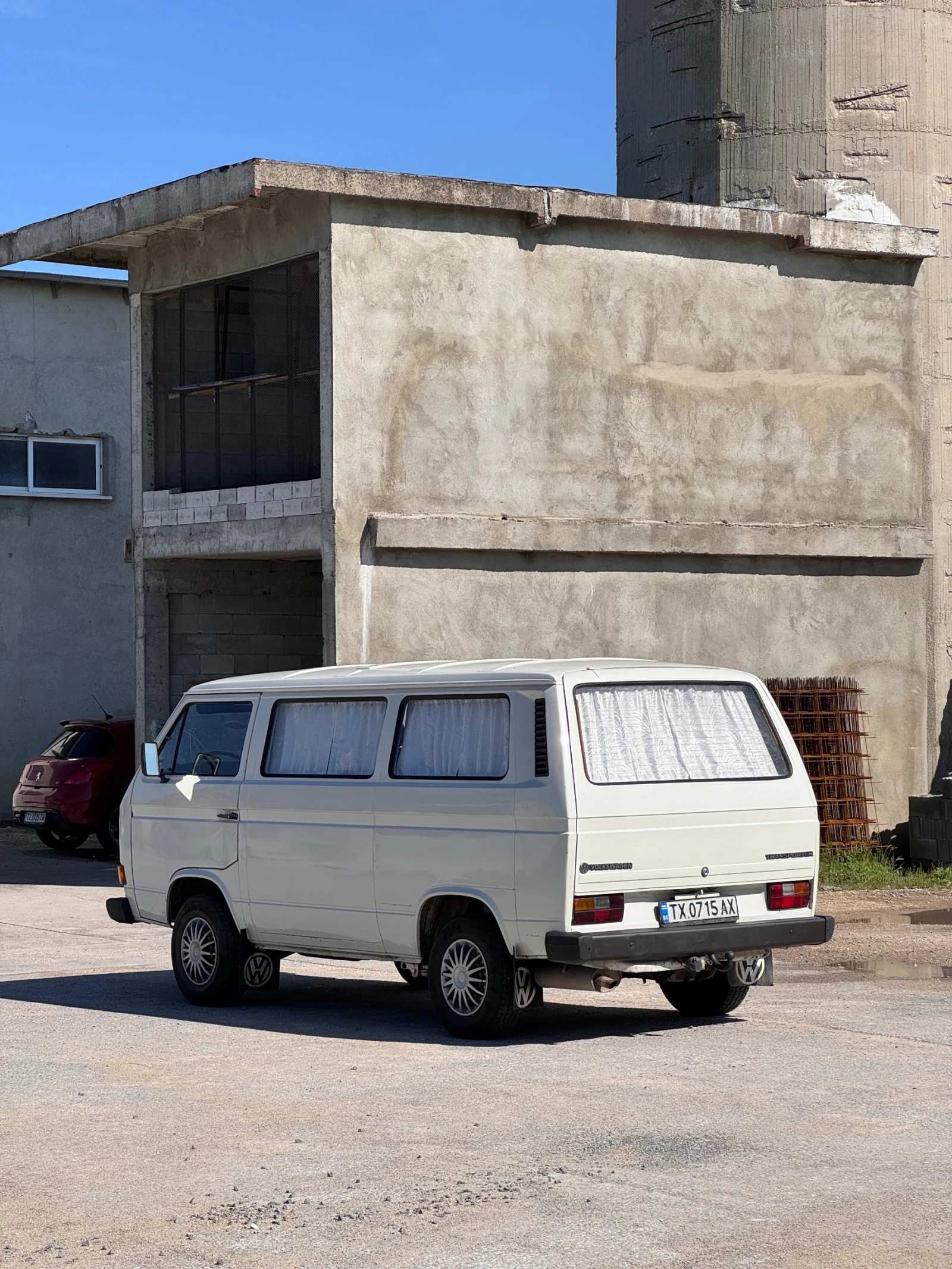 VW Transporter 1.9 9-местен, снимка 6 - Бусове и автобуси - 54816673