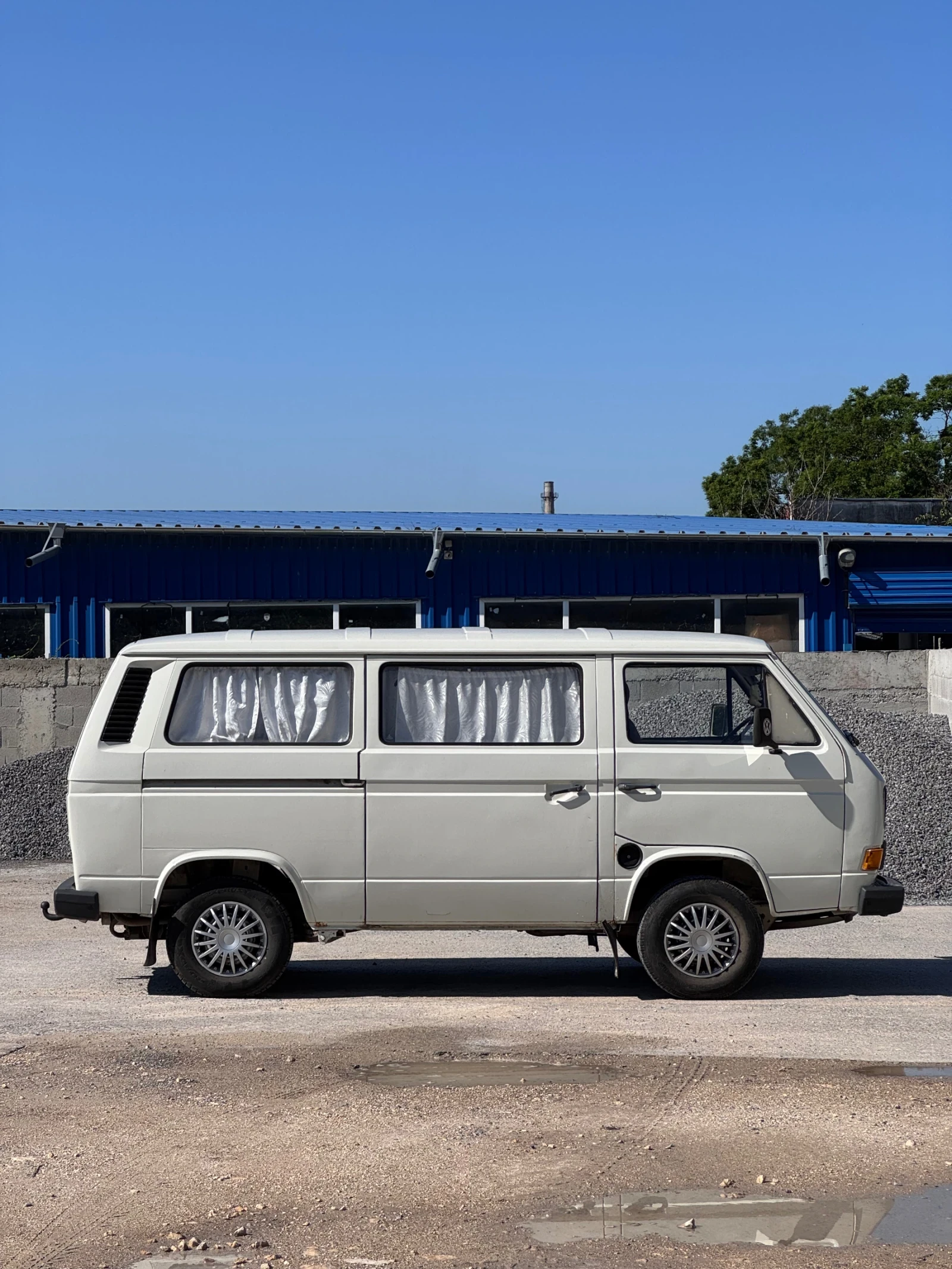 VW Transporter 1.9 9-местен, снимка 3 - Бусове и автобуси - 54816673