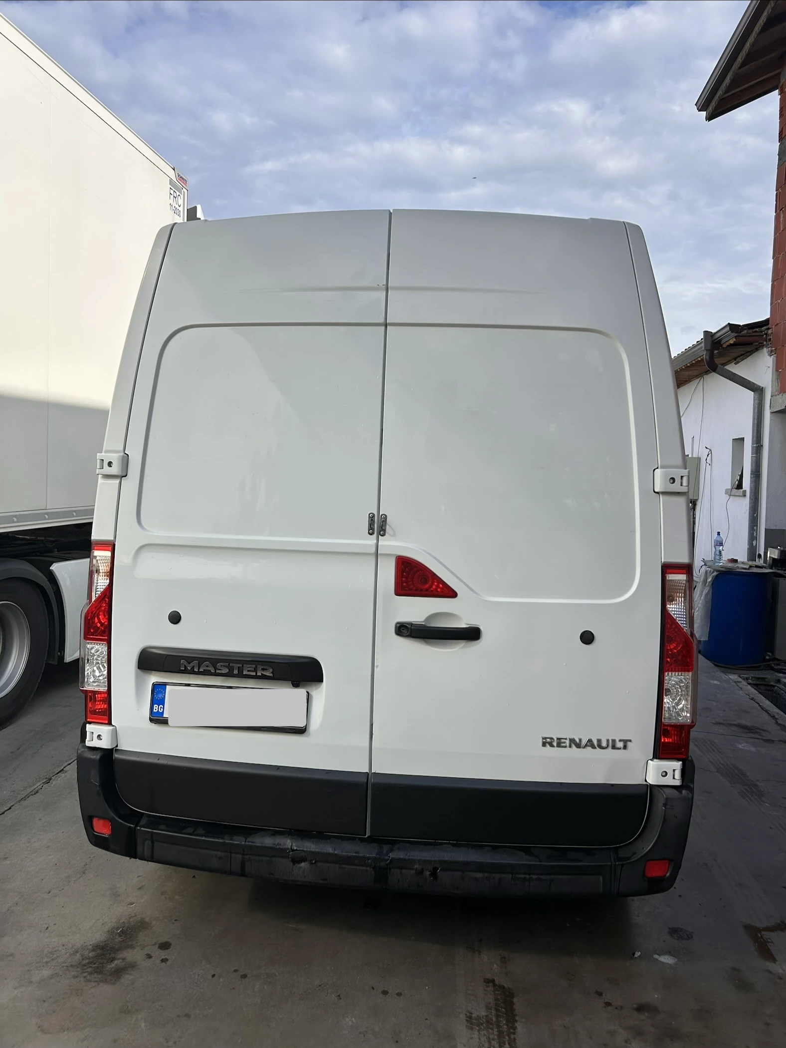 Renault Master, снимка 2 - Бусове и автобуси - 55703627