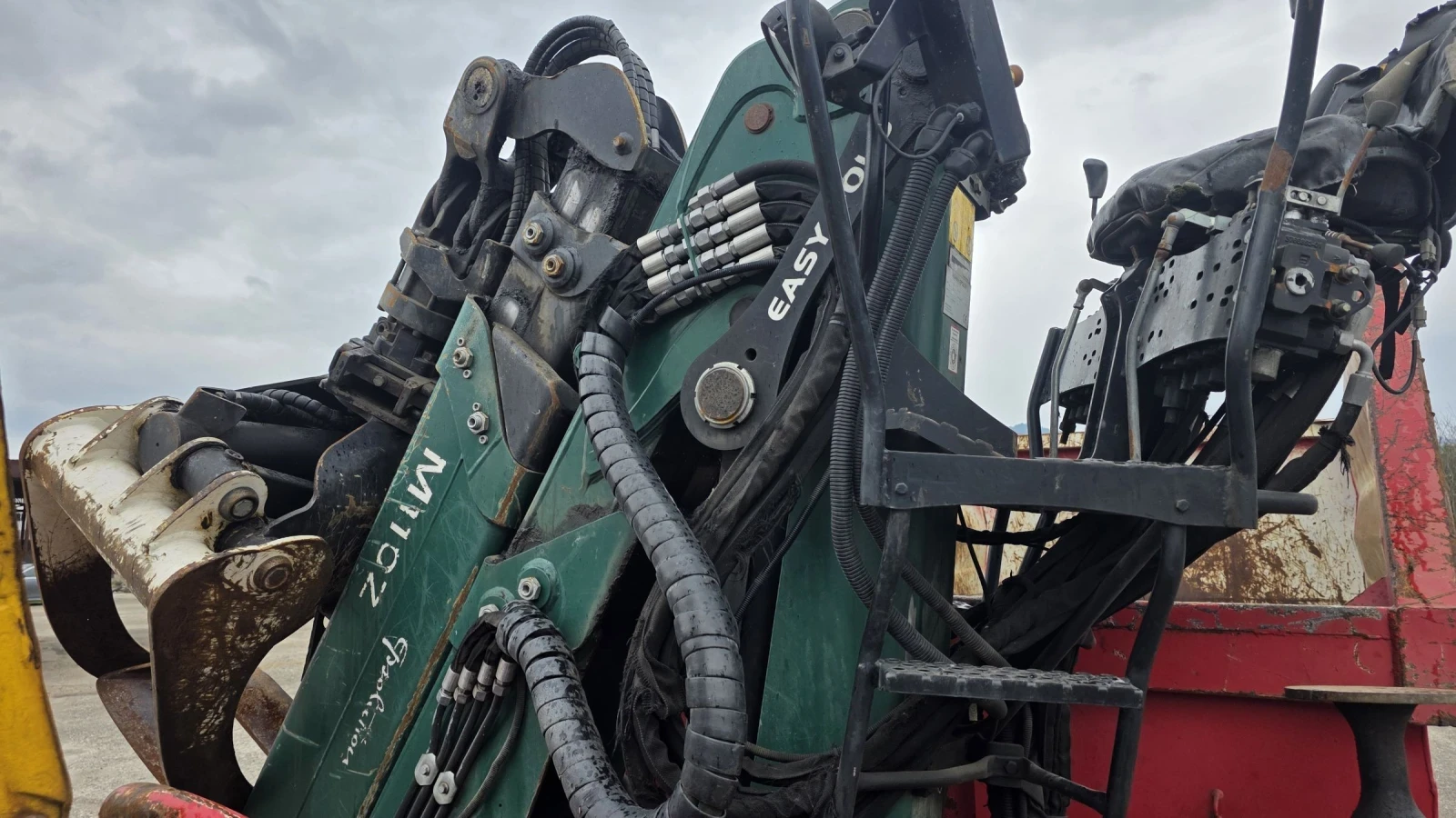 Други Друг Кран Марка EPSILON М110Z95TR, снимка 2 - Камиони - 54205268