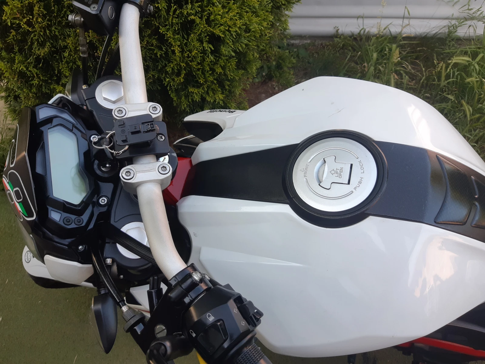 Benelli 125 Bn125i/1 | Mobile.bg   12