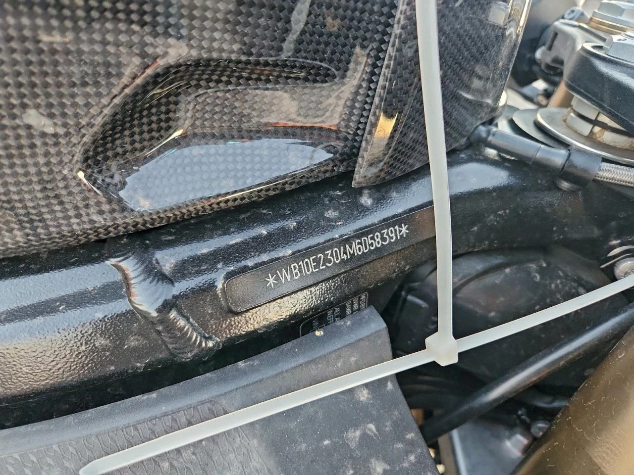 BMW S 1000RR - изображение 9