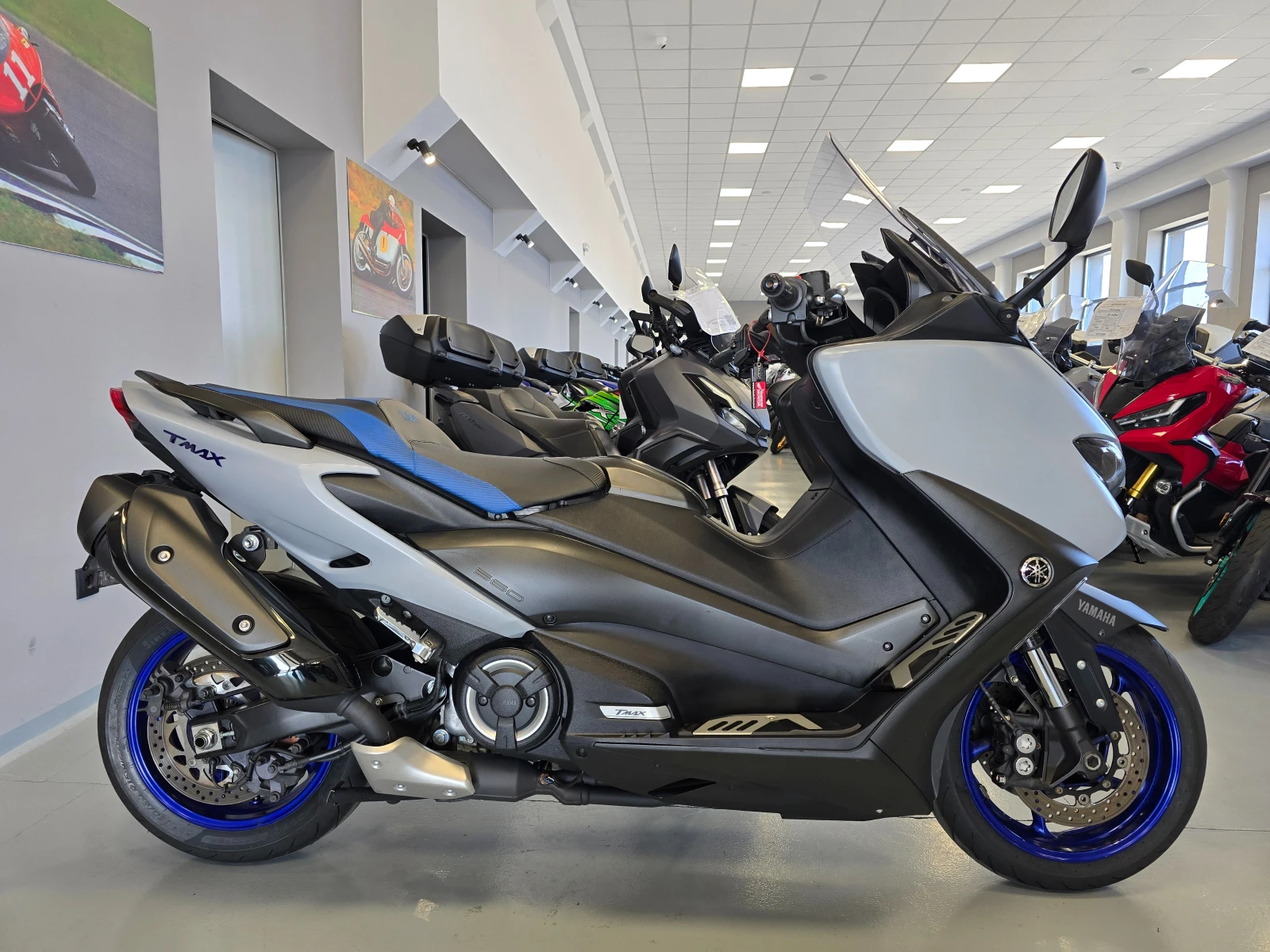 Yamaha T-max 560, ABS-TCS, 2021г., снимка 3 - Мотоциклети и мототехника - 53767170