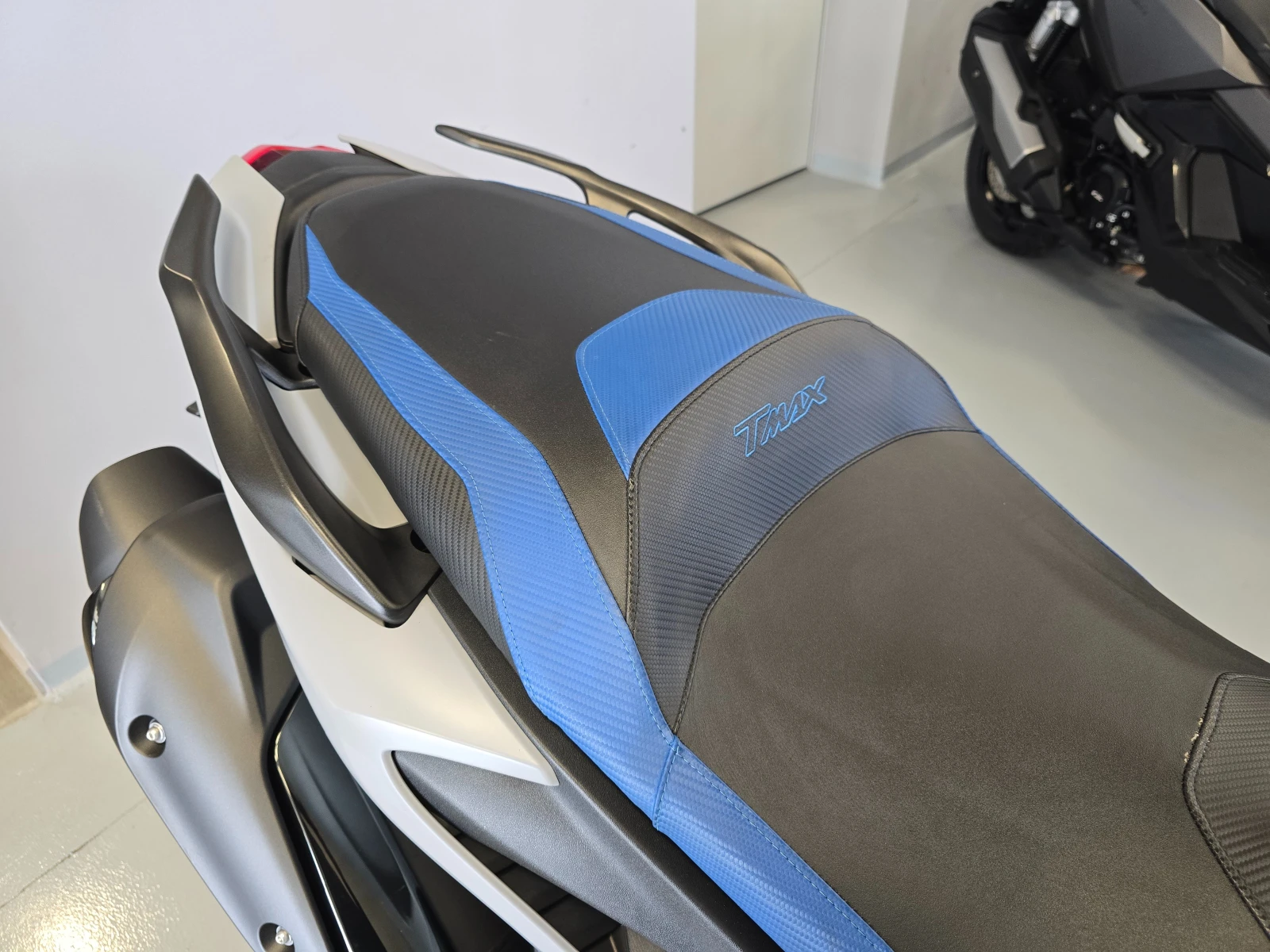 Yamaha T-max 560, ABS-TCS, 2021г., снимка 14 - Мотоциклети и мототехника - 53767170