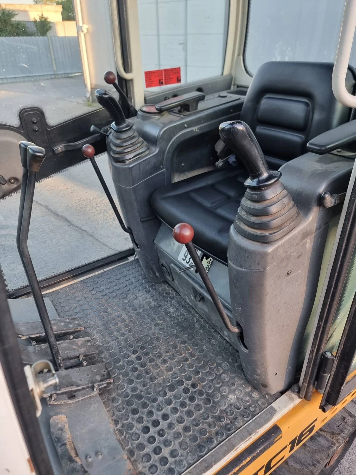 Багер Terex TC16, снимка 6 - Индустриална техника - 54566966