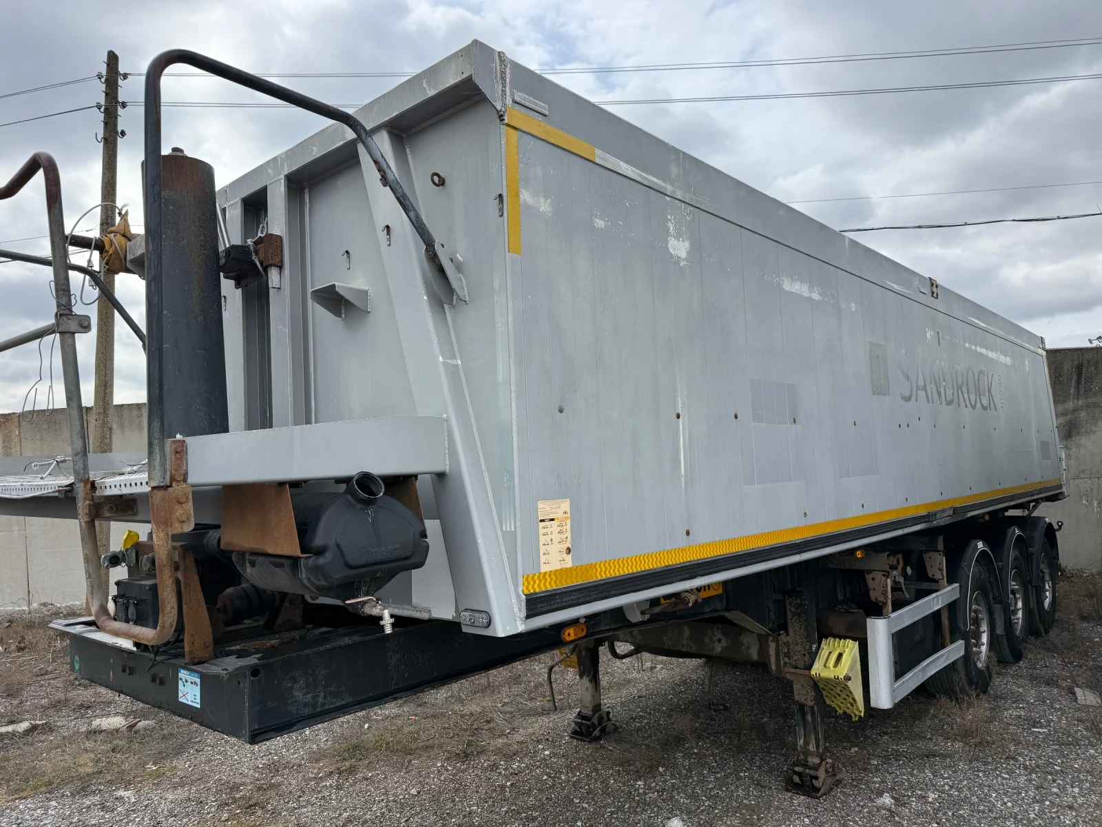 Полуремарке Wielton 33/А/К