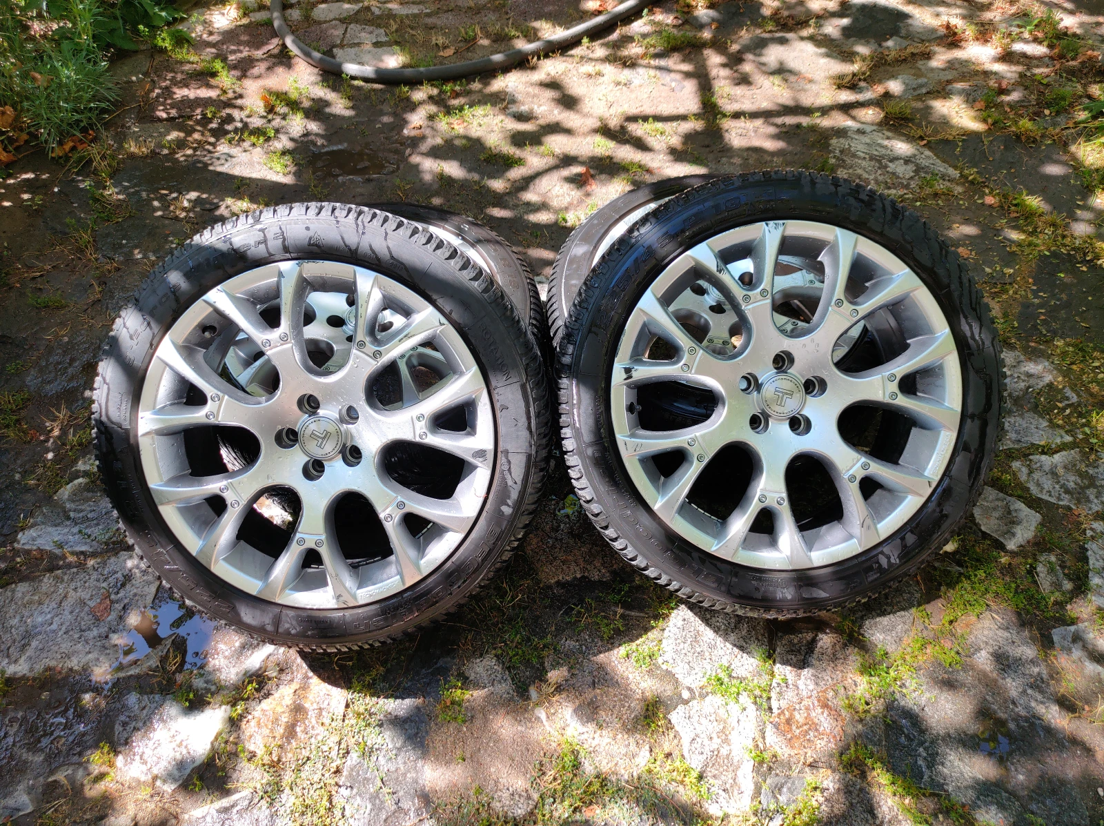 Гуми с джанти BF Goodrich 225/45R18