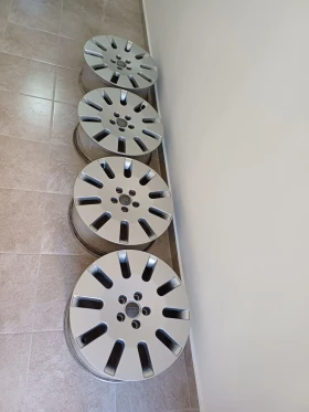   Audi A8 | Mobile.bg    9