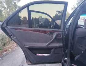 Mercedes-Benz E 240, снимка 11