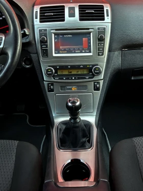 Toyota Avensis 2.0 D4D 126k.c, снимка 11