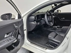 Mercedes-Benz 220 Hatchback, снимка 11