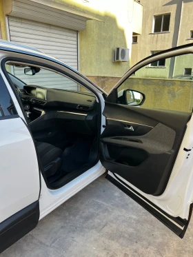 Peugeot 3008 1.2T 130к.с., снимка 8
