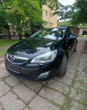 Opel Astra 1.7 CDTi 110 к.с., снимка 1 - Автомобили и джипове - 45683779