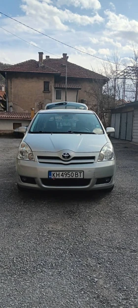 Toyota Corolla verso, снимка 1