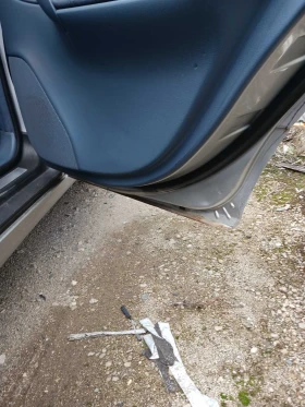 Обява за продажба на Mercedes-Benz C 220 ~5 300 лв. - изображение 9 | Auto.bg Обява за продажба на Mercedes-Benz C 220 ~5 300 лв. - изображение 9